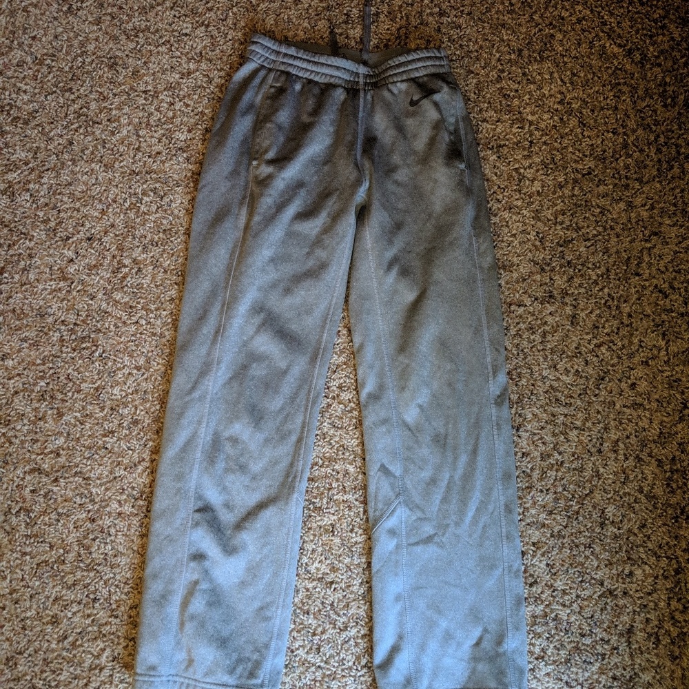 NIKE SWEATPANTS